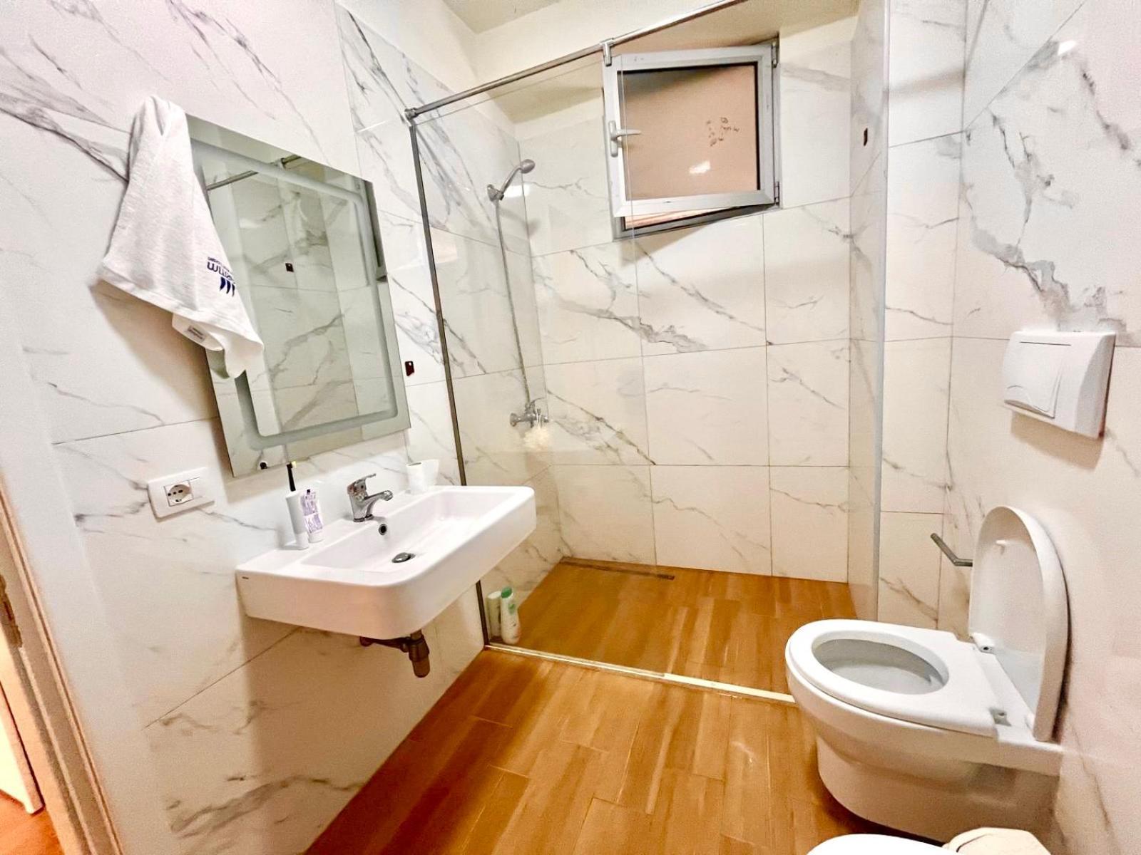 Luxury - Parking, Pool And Access Apartament *